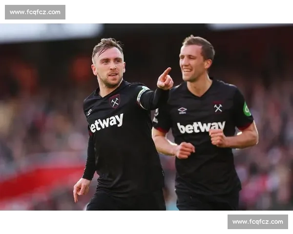 百场零惨案！阿森纳追平曼联跻身英格兰联赛防守传奇